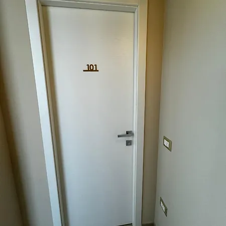 Cesarano House 3* 庞贝