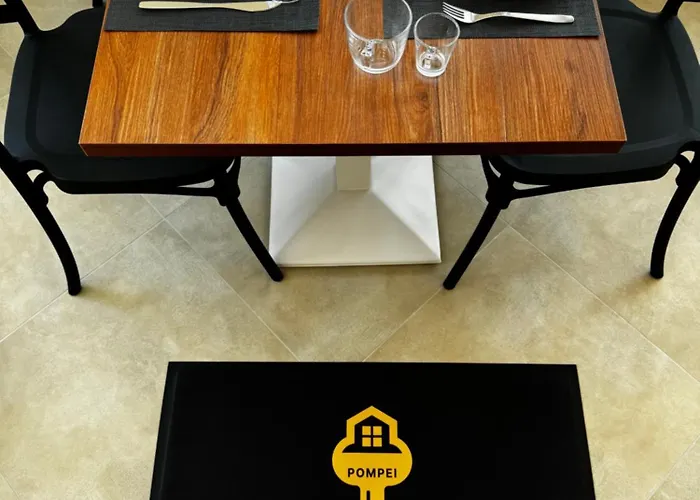 Cesarano House Гостевой дом Помпеи