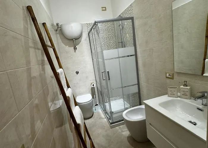 Гостевой дом Cesarano House